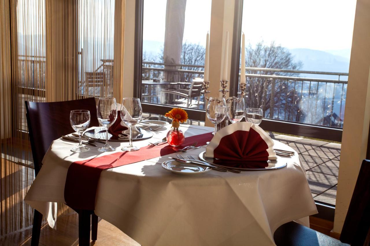 Phoenix Hotel Bergneustadt Екстер'єр фото
