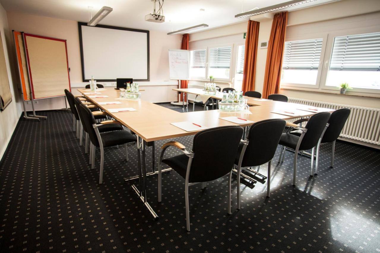 Phoenix Hotel Bergneustadt Екстер'єр фото