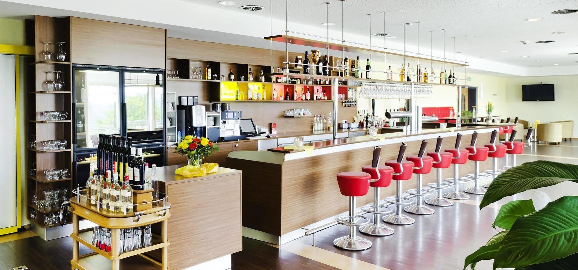 Phoenix Hotel Bergneustadt Екстер'єр фото