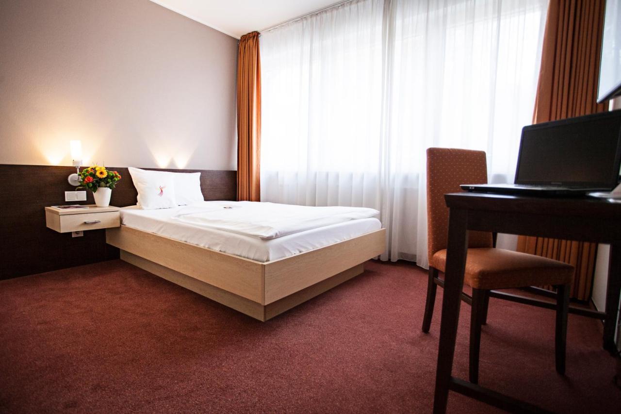 Phoenix Hotel Bergneustadt Екстер'єр фото